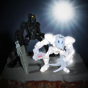 2007 McDonald's LEGO BIONICLE Toà MATORO & Inika Toa NAPARU Action Figure B20